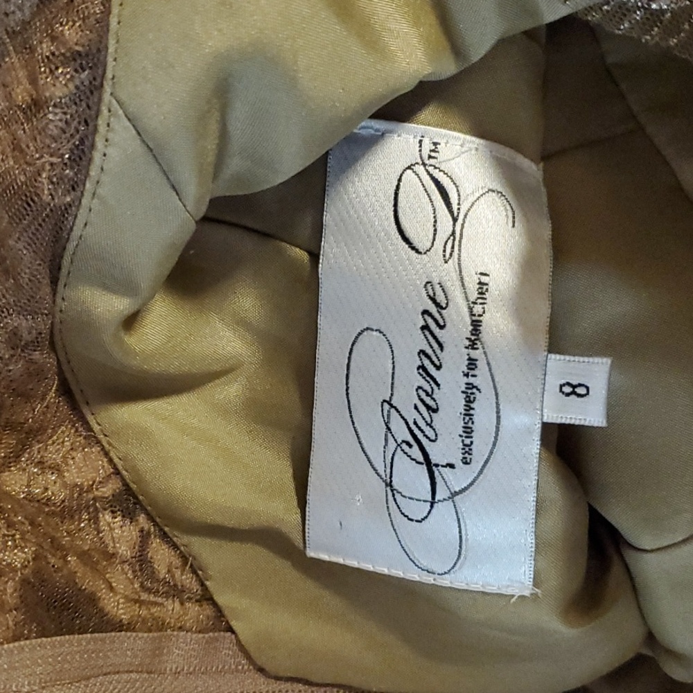 Elegant Lace Evening Gown, By Evonne D for Mon Cherie - Picture 12 of 13
